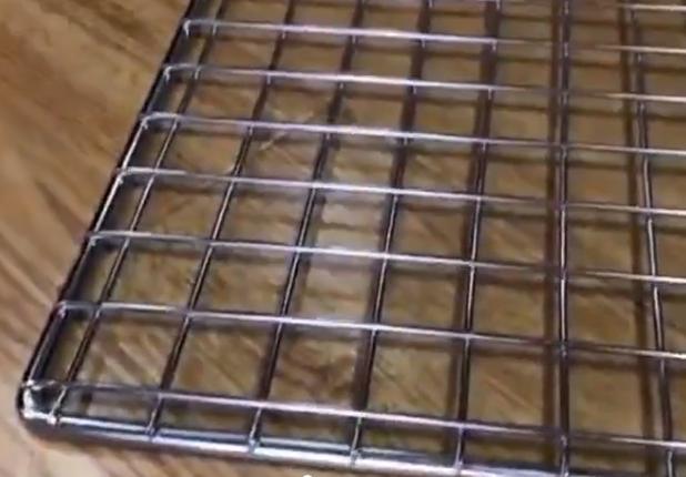 Rk Bakeware China-18&rdquor; &amp; 16&rdquor; SUS304 Stainless Steel Bakery Bread Cooling Wires Cooling Rack for Australia Bakeries